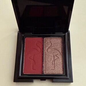 Luxurious Eyeshadow Palette - Rich Burgundy and Sparkling Bronze